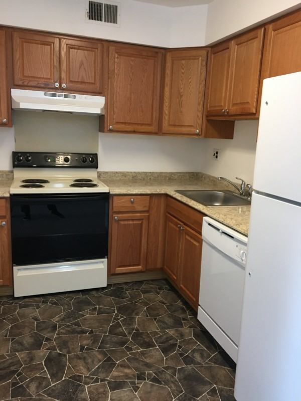 206A Country Cir #206A - Photo 2 of 6