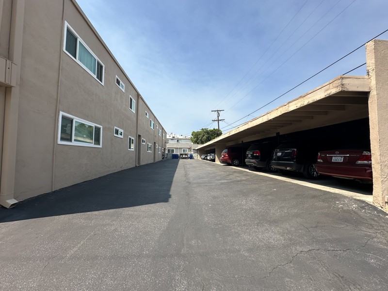 4350 Troost Avenue - Photo 7 of 20