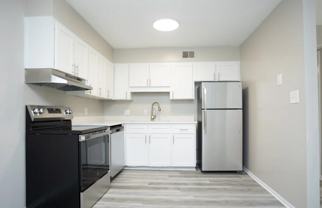 320 Spruce St #37 - Photo 1 of 1