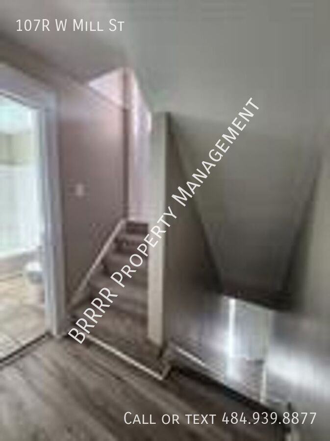107R W Mill St - Photo 2 of 16