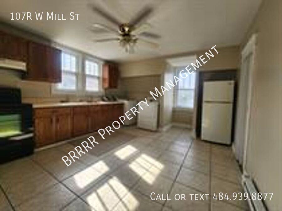 107R W Mill St - Photo 3 of 16