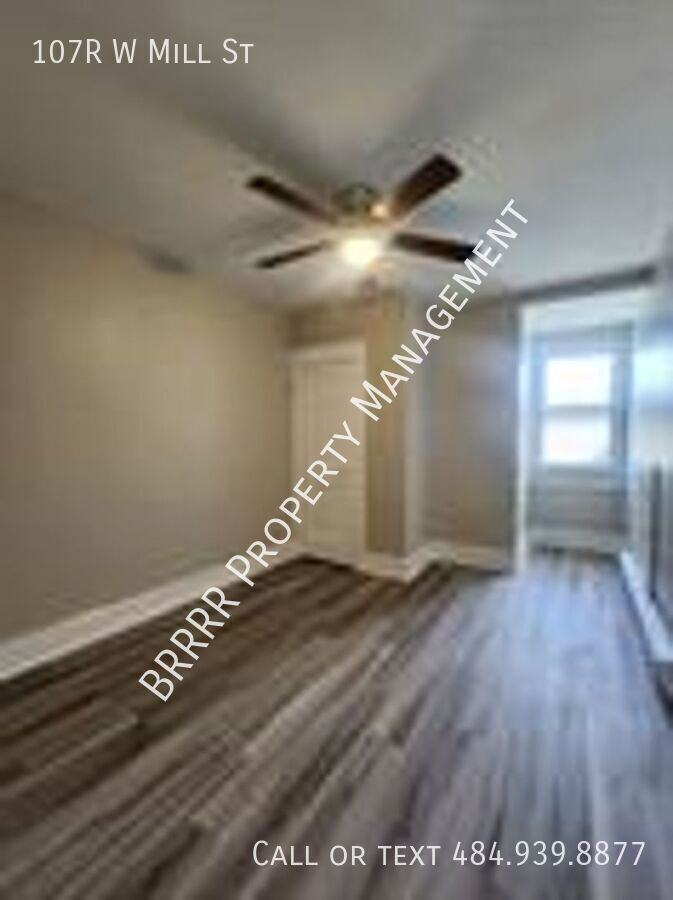 107R W Mill St - Photo 4 of 16