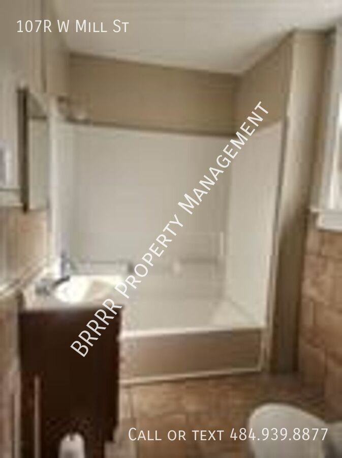 107R W Mill St - Photo 6 of 16