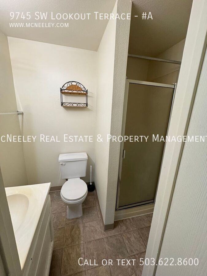 9745 Southwest Lookout Terrace #A - Photo 4 of 10