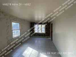 featured image of 4662 N 46th St #4662