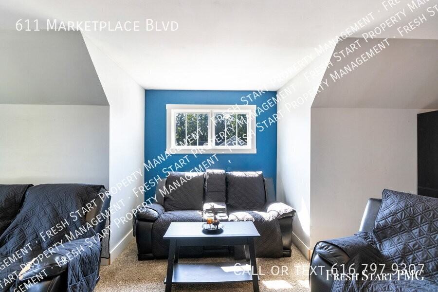 611 Marketplace Blvd - Photo 3 of 37