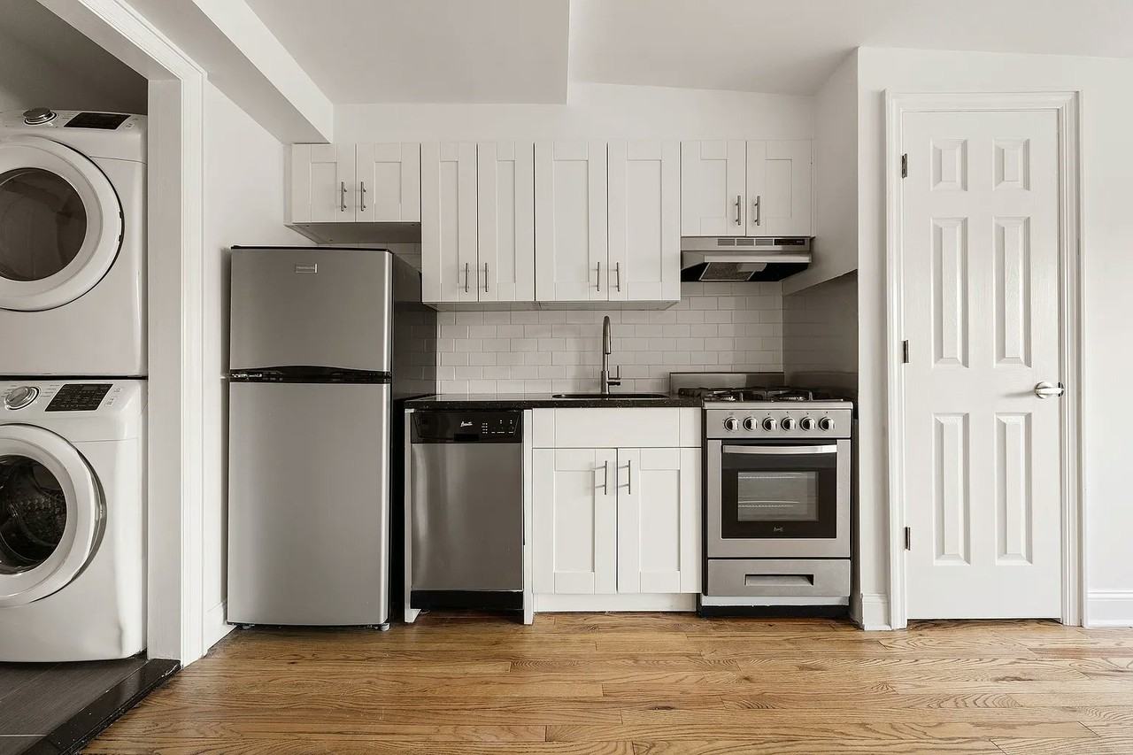 908 Sterling Place, Unit 3 - Photo 2 of 5