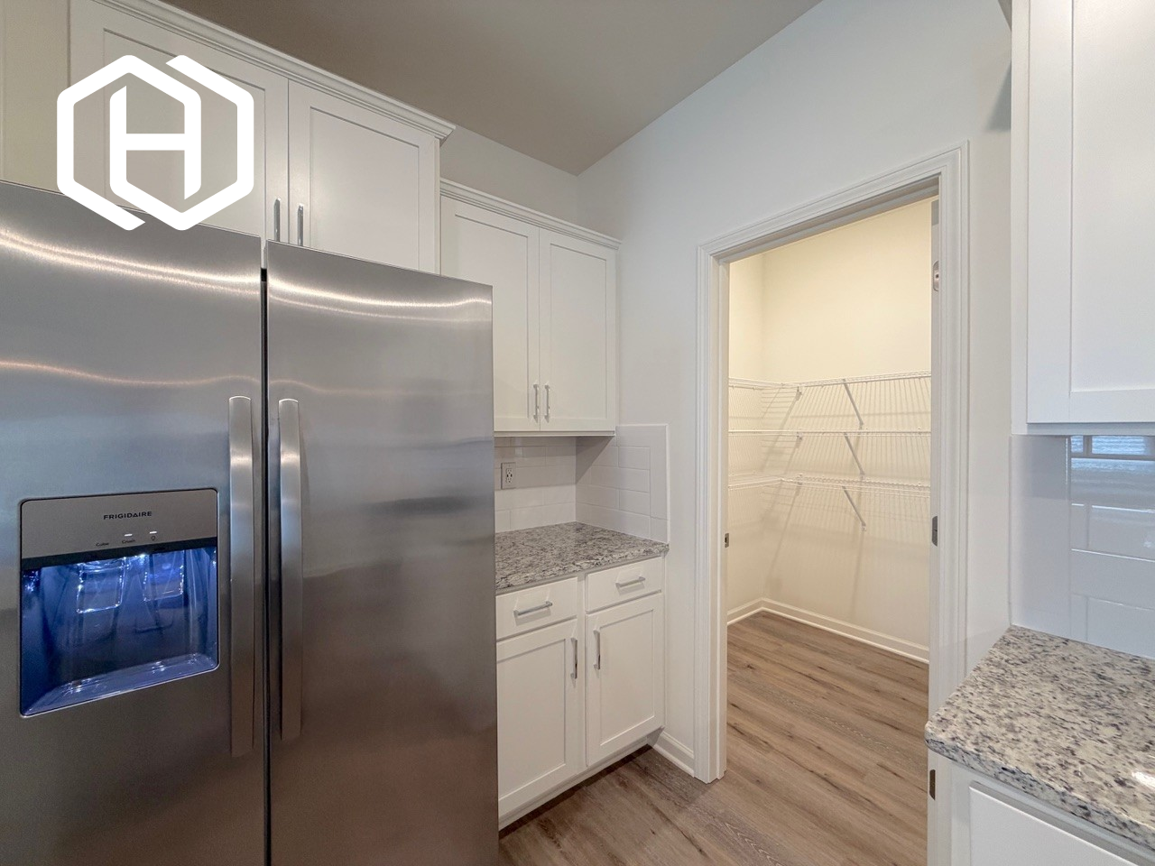 2028 Eaton Place - Photo 7 of 28