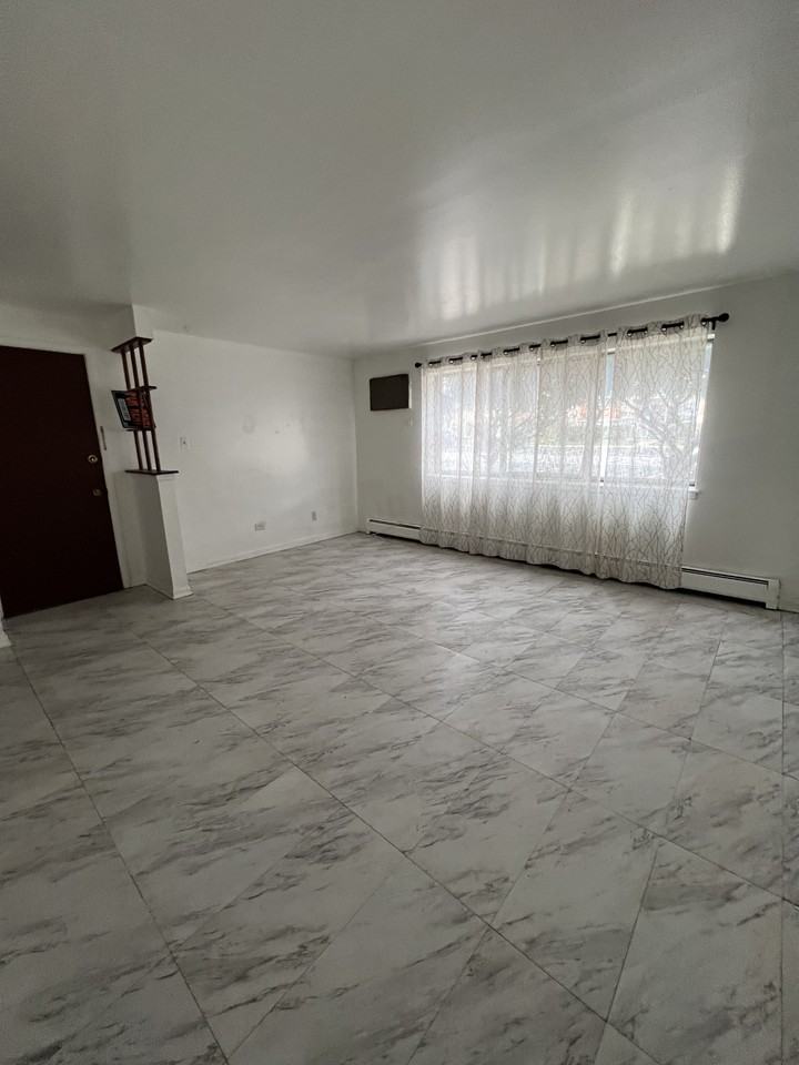 9229 Sally Ln #GE - Photo 3 of 12