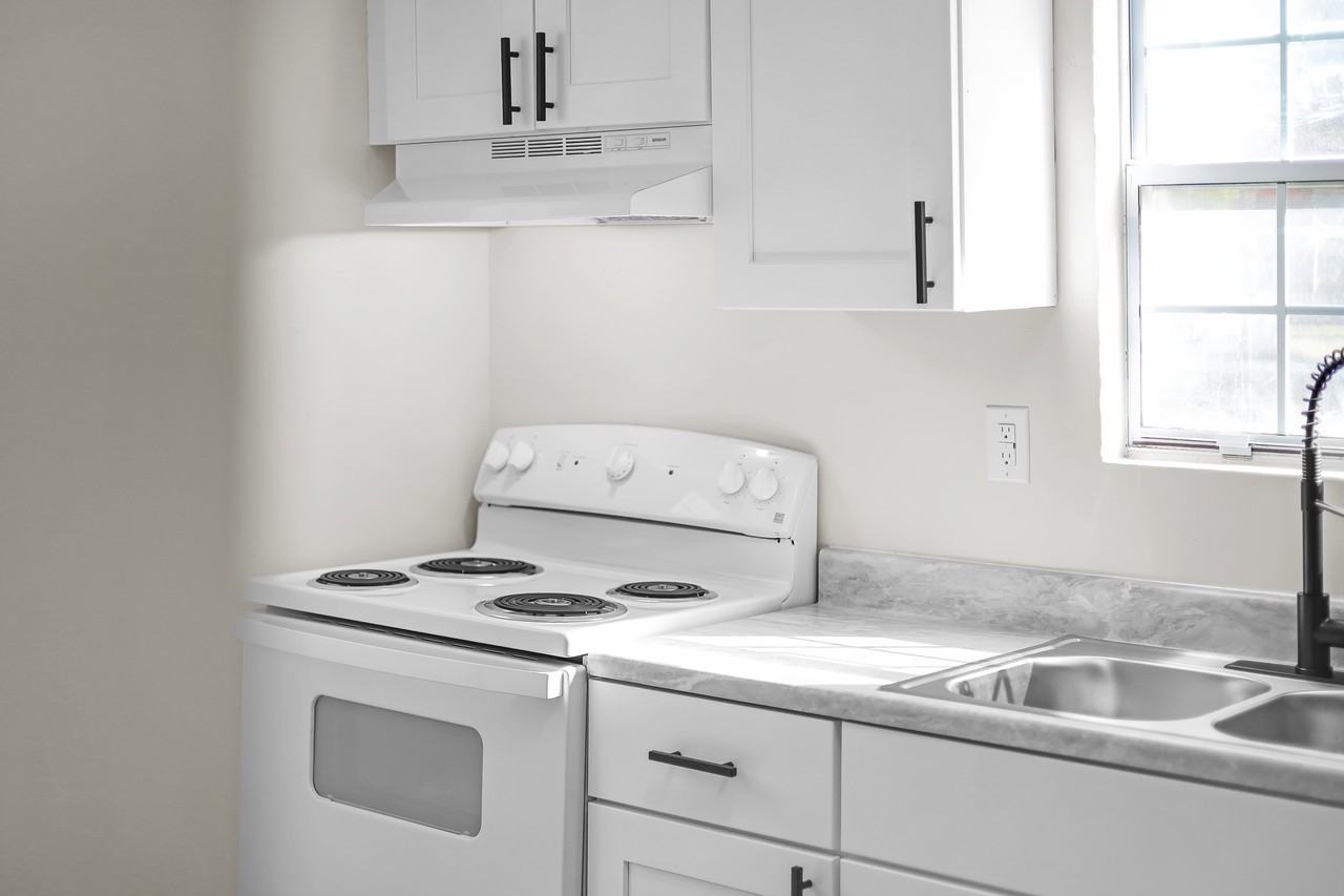 715 Fairfield St #1 - Photo 6 of 28