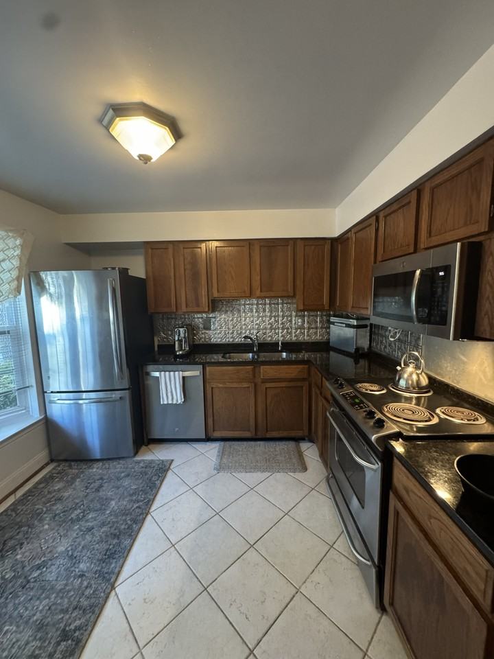 5637 Independence Cir #NA - Photo 2 of 14