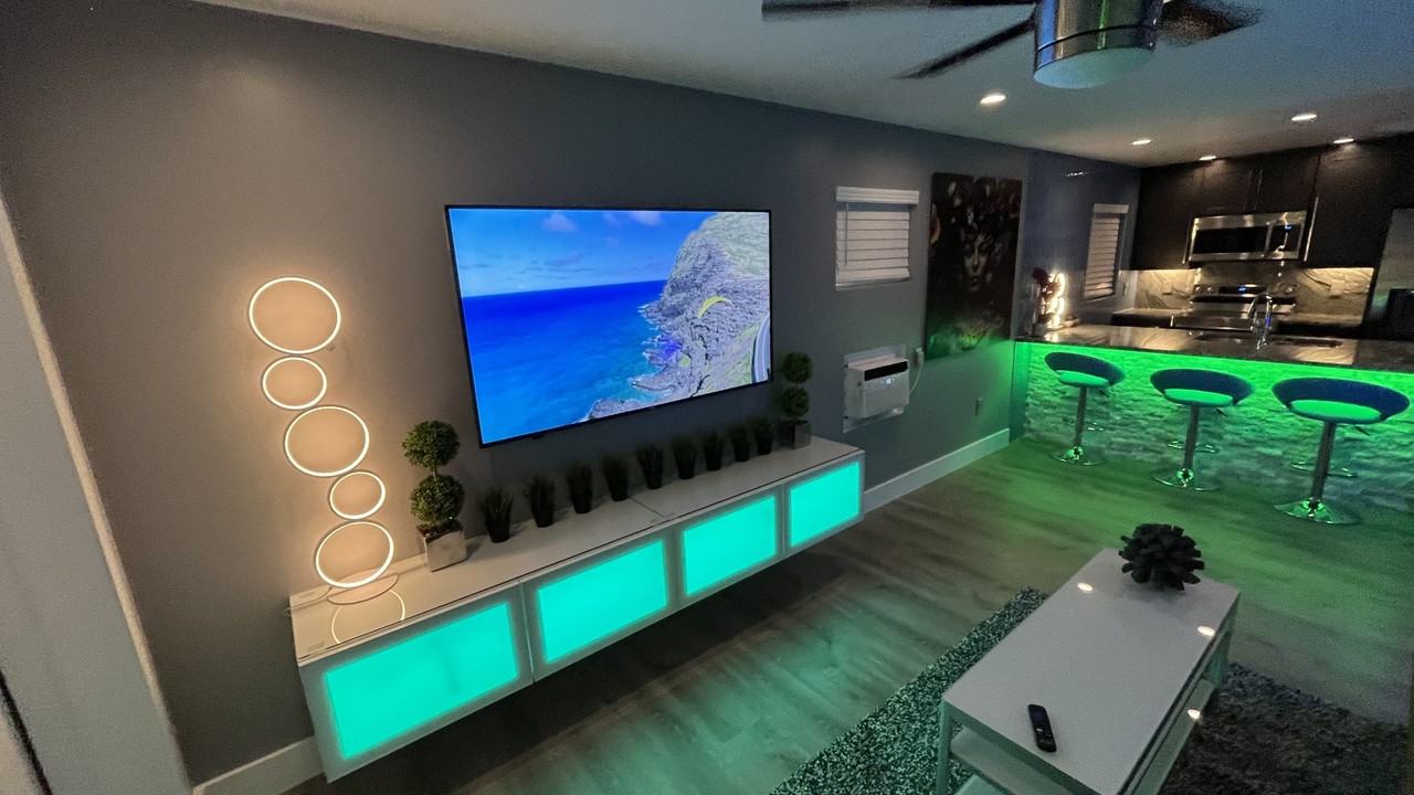 236 North Keech Street - Photo 6 of 49