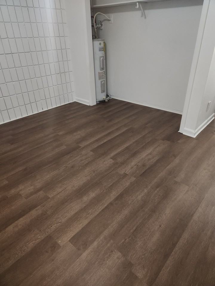 712 W Tyler St #NA - Photo 6 of 6