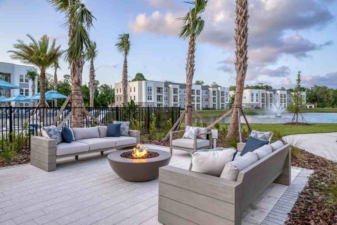 The Pointe at Davis Creek - Photo 6 of 50