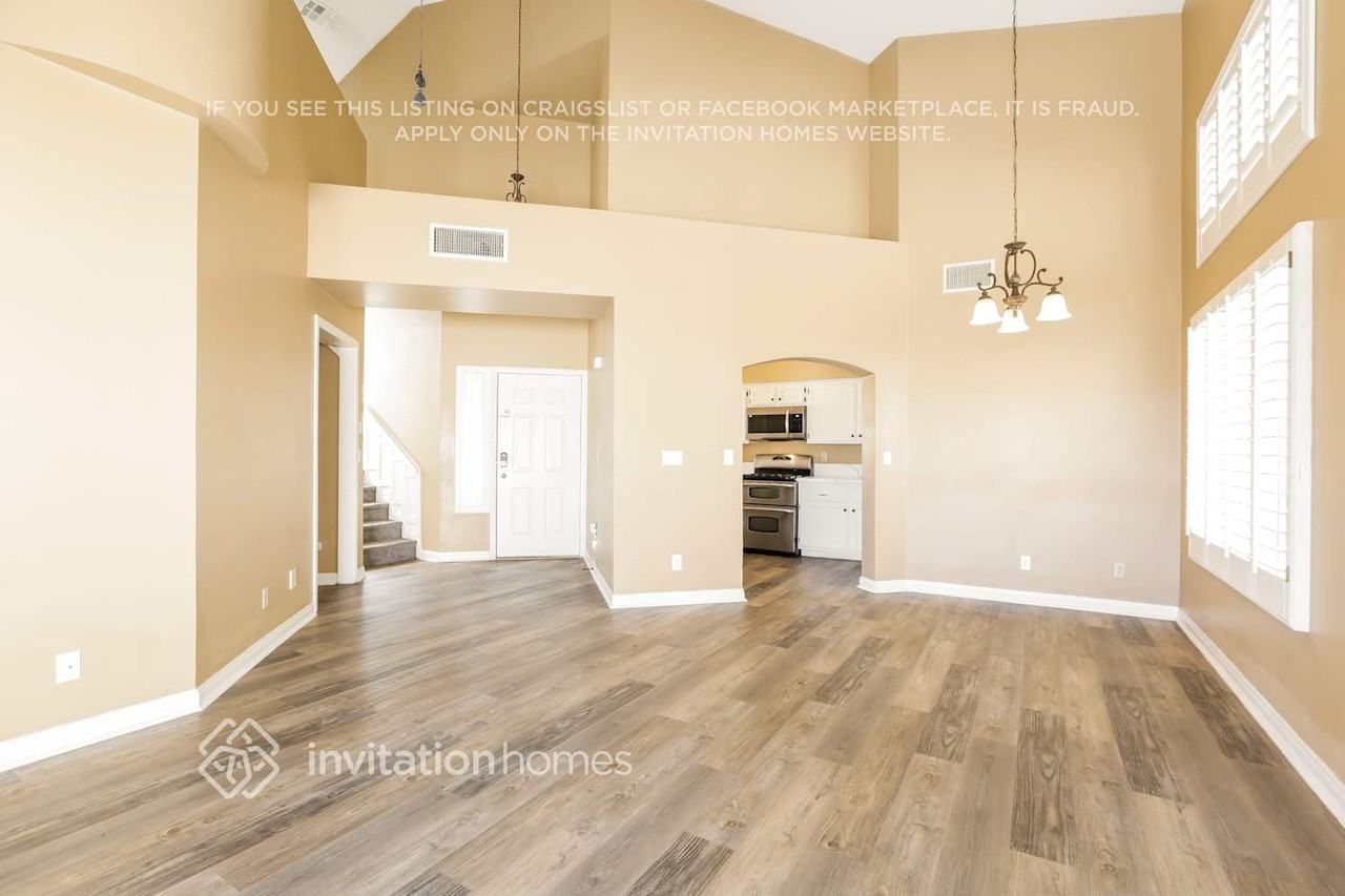 2916 Sterling Silver St - Photo 5 of 18