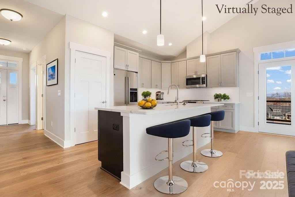 175 Waightstill Dr - Photo 3 of 15