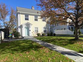 40 E Maple St - Photo 1 of 1