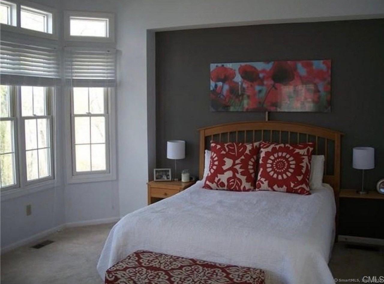 926 Quinnipiac Ave #1 - Photo 7 of 10