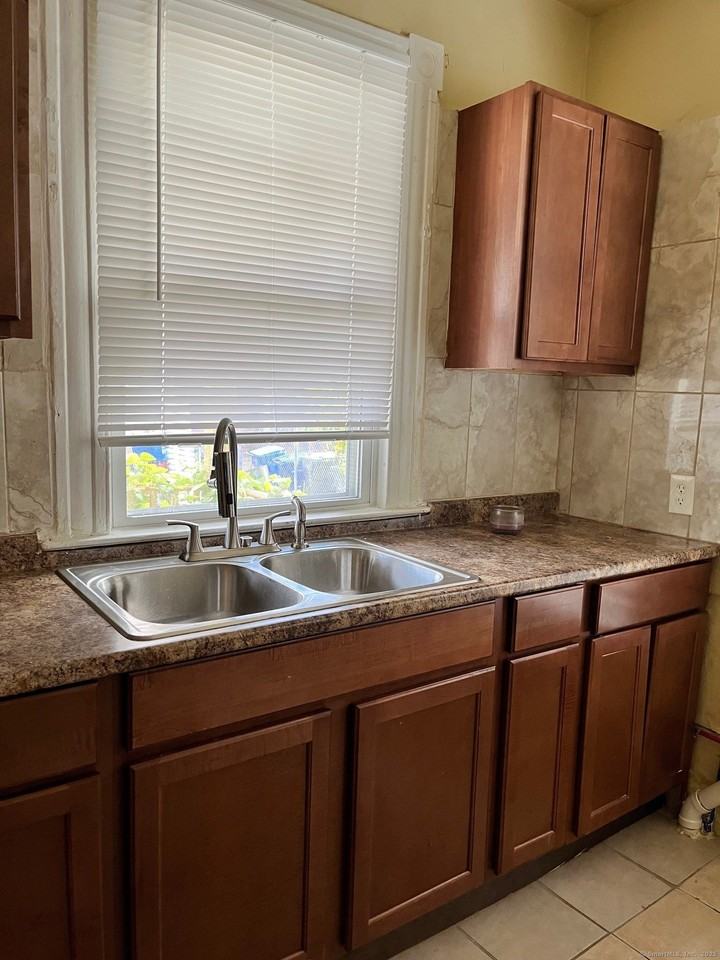 308 Edgewood Street #1 - Photo 7 of 23