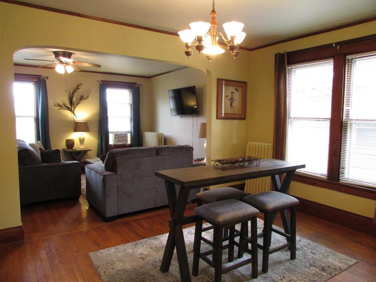 1611 1/2 Hammond Ave - Photo 5 of 23