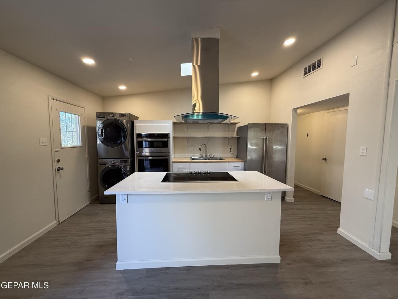 3216 Drumond Rd - Photo 6 of 16