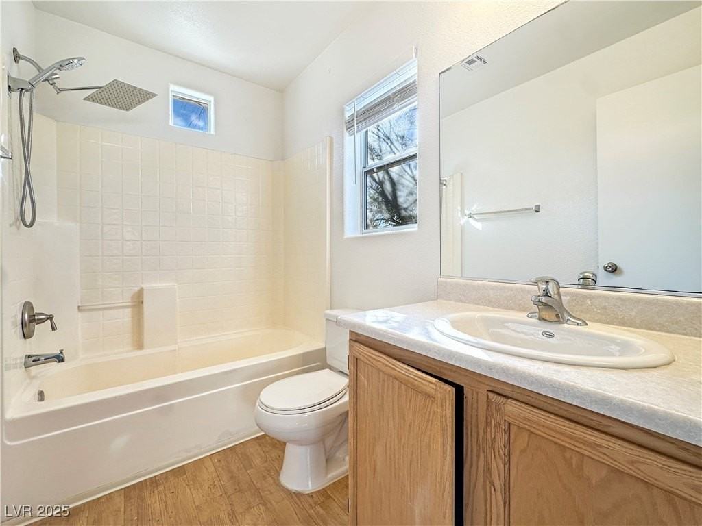 5278 Paradise Valley Avenue - Photo 6 of 20