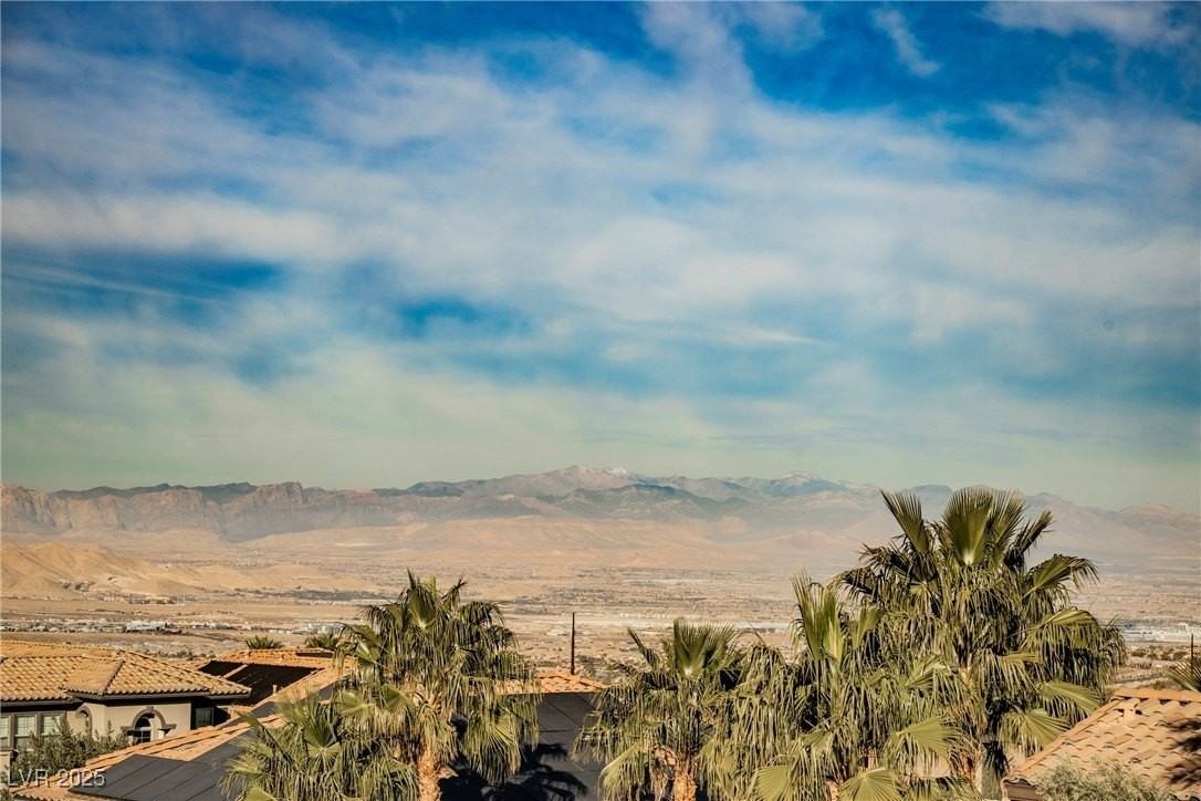 2768 Liberation Dr - Photo 5 of 50