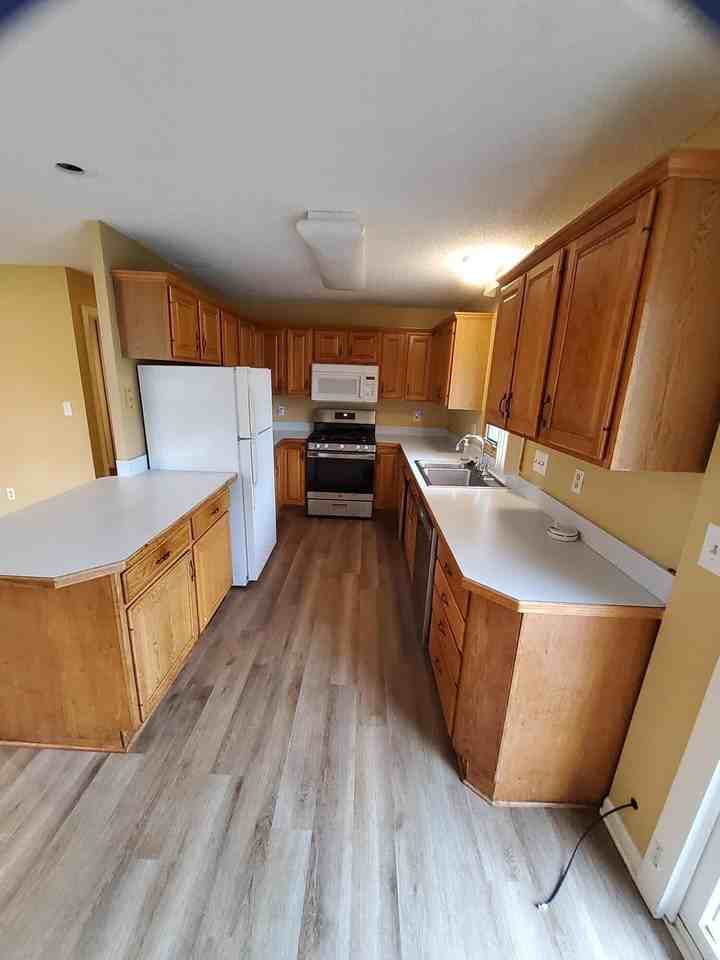 2828 Packard St - Photo 3 of 18