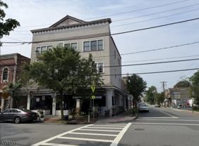 97 Walnut St #2B - Photo 1 of 1