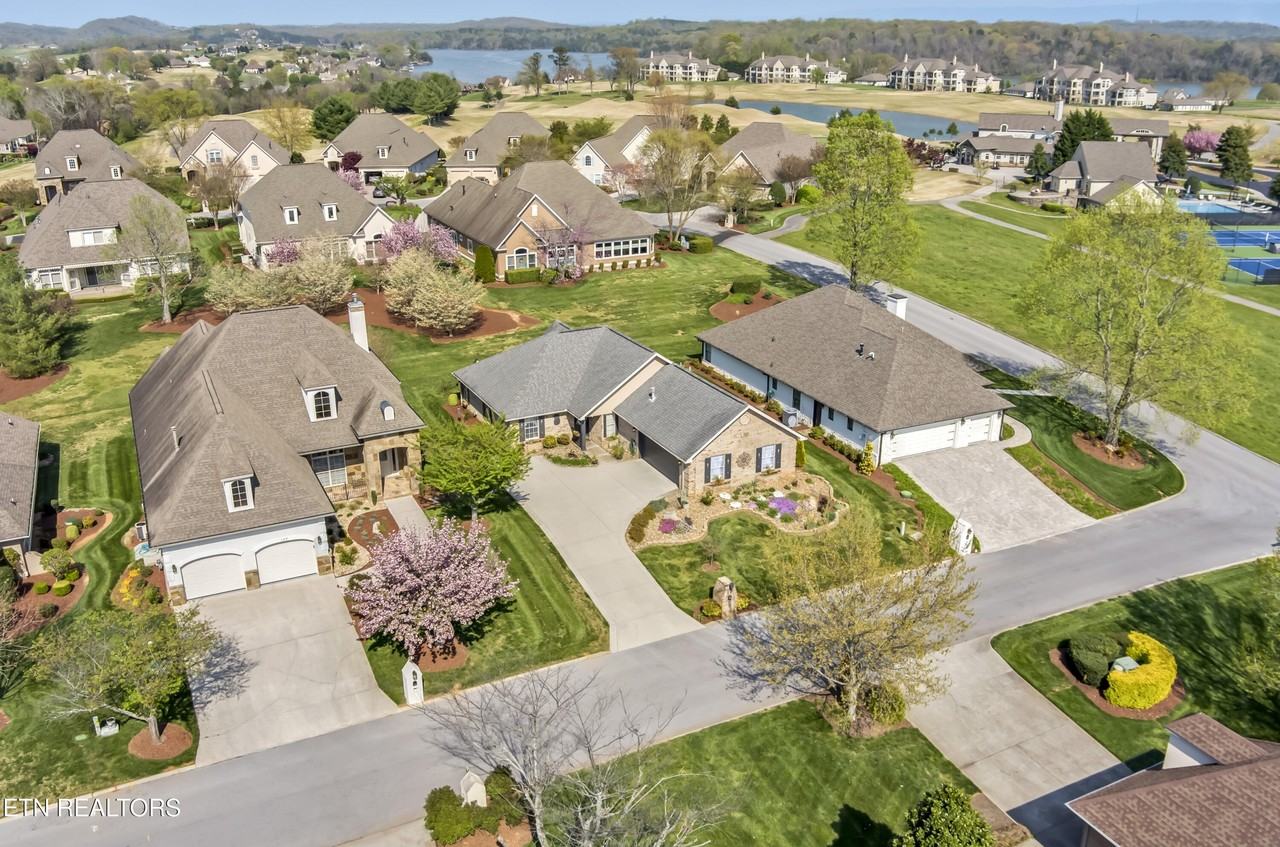 116 Heron Ct - Photo 2 of 34