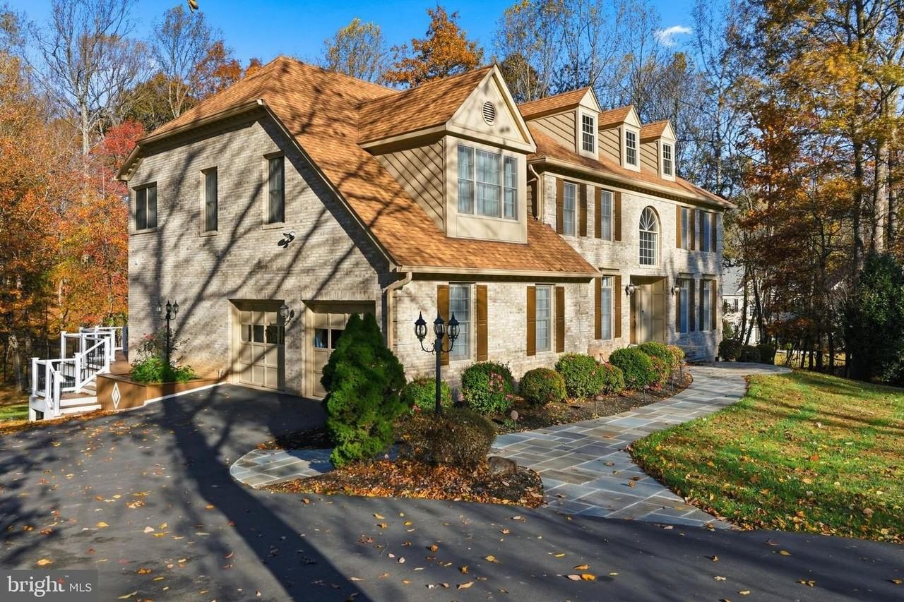 18136 Hayloft Drive - Photo 4 of 50