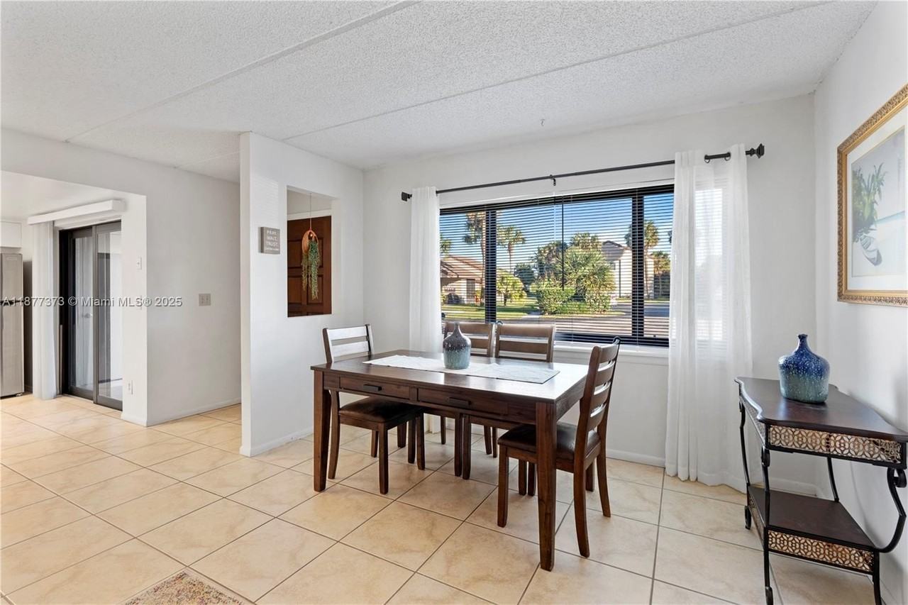 1145 North Shannon Avenue #39 - Photo 6 of 36