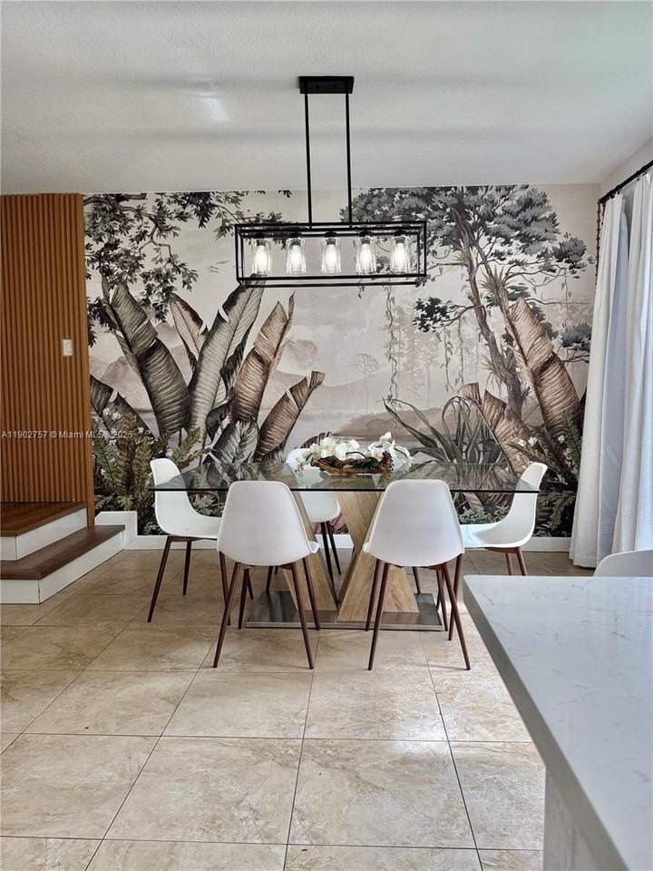 1034 Ne 208th St - Photo 2 of 36