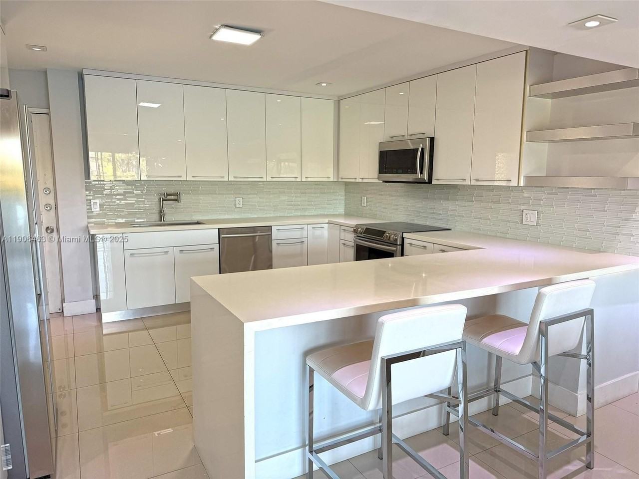 879 Ne 195th St #228 - Photo 6 of 40