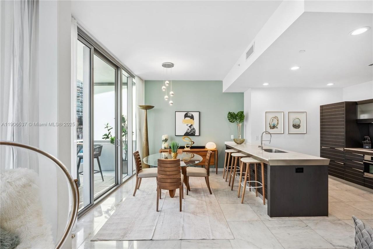 200 Biscayne Boulevard Way #1403 - Photo 6 of 32