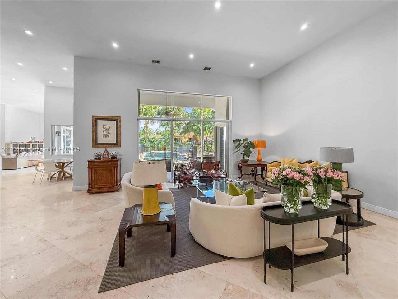 2514 Poinciana Dr - Photo 7 of 50