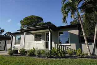 5817 Dartmouth Ave N - Photo 1 of 1