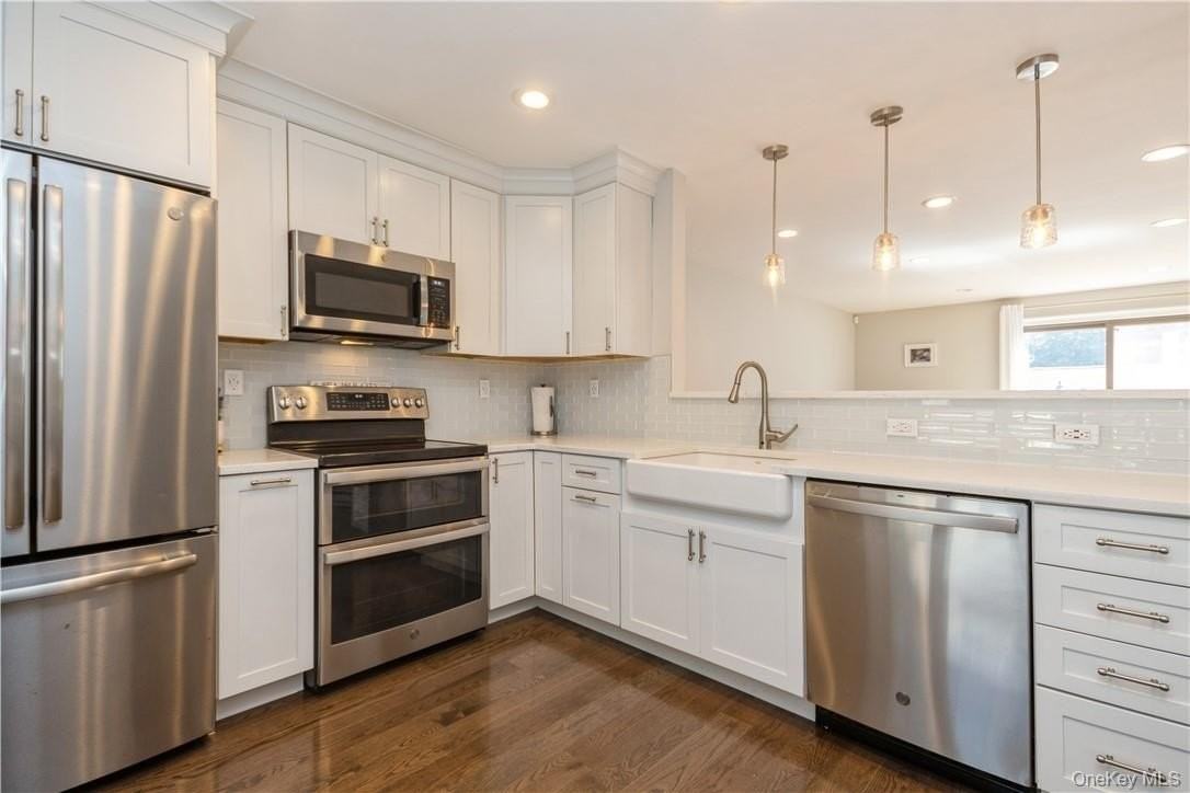 29 Krystal Dr - Photo 5 of 36