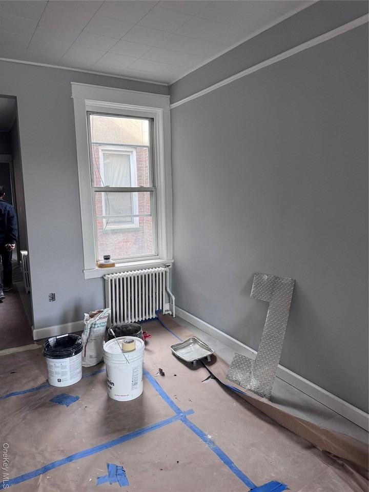 7015 66th St - Photo 4 of 7