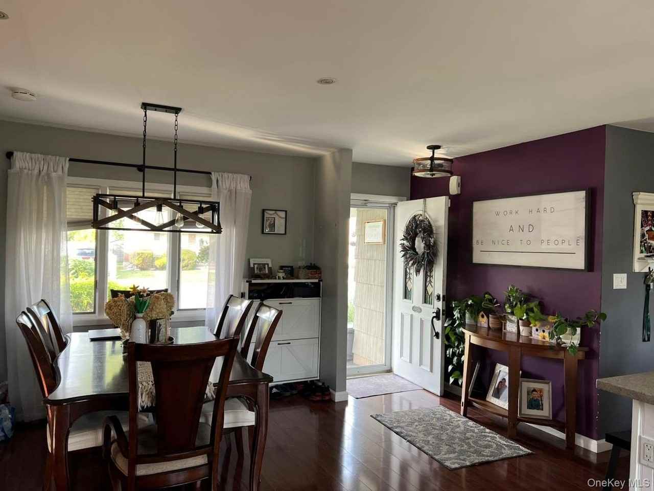 32 Lloyd Ave - Photo 2 of 5