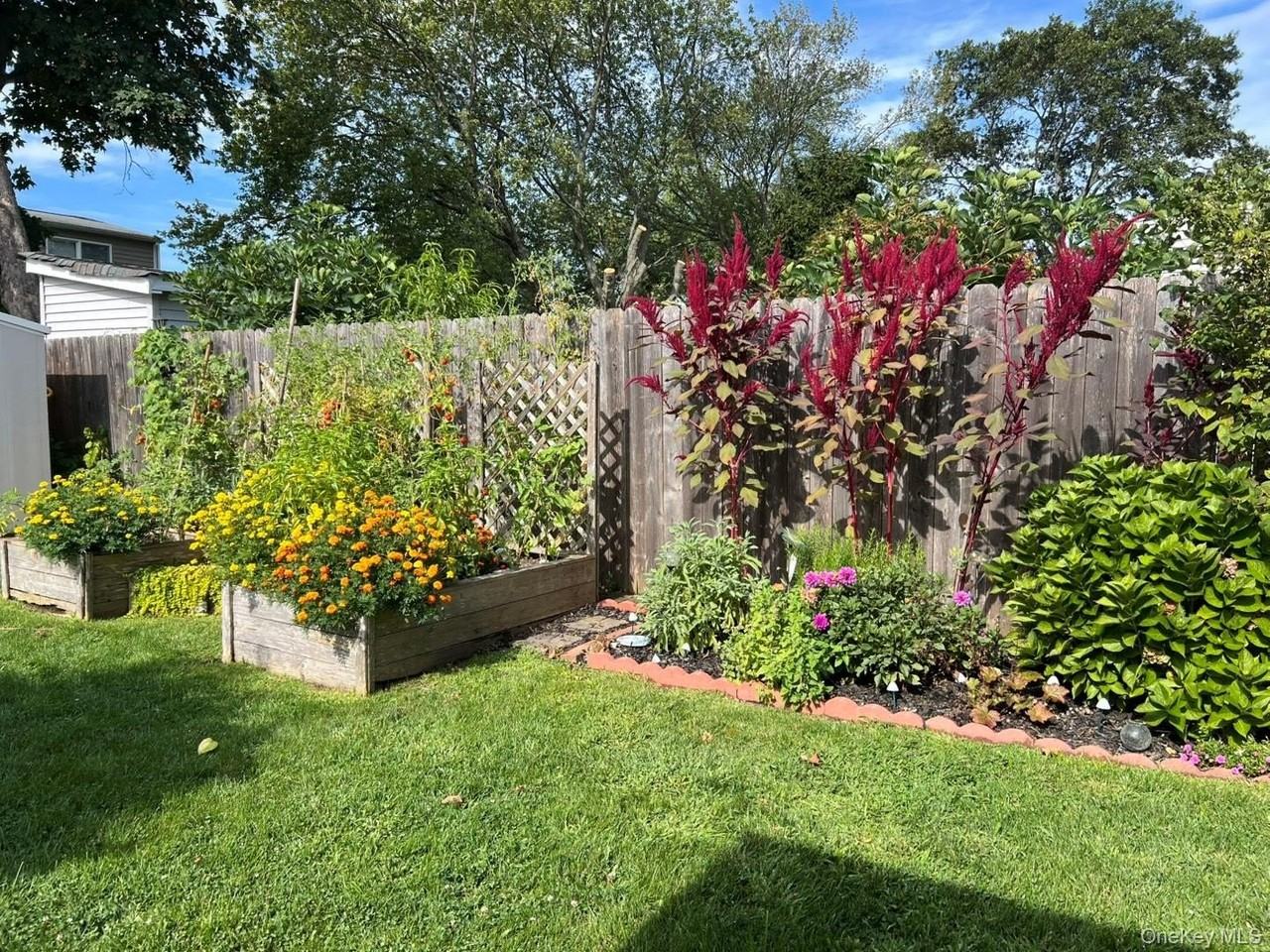 32 Lloyd Ave - Photo 5 of 5