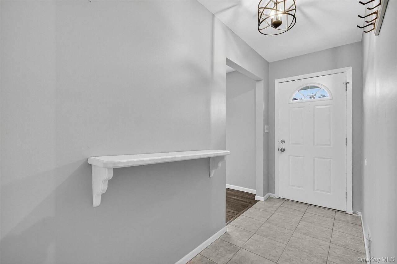 1 Wesel Rd - Photo 2 of 28