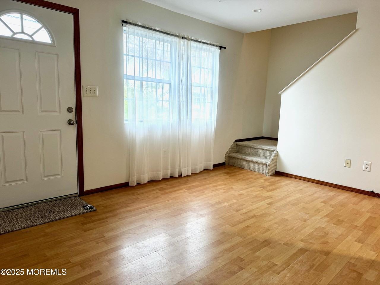 244 Raritan Street - Photo 5 of 18
