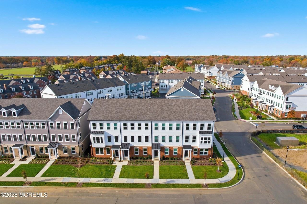 4 Barton Ave - Photo 2 of 41