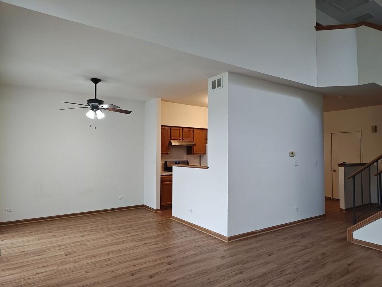 283 Camel Bend Ct - Photo 3 of 9