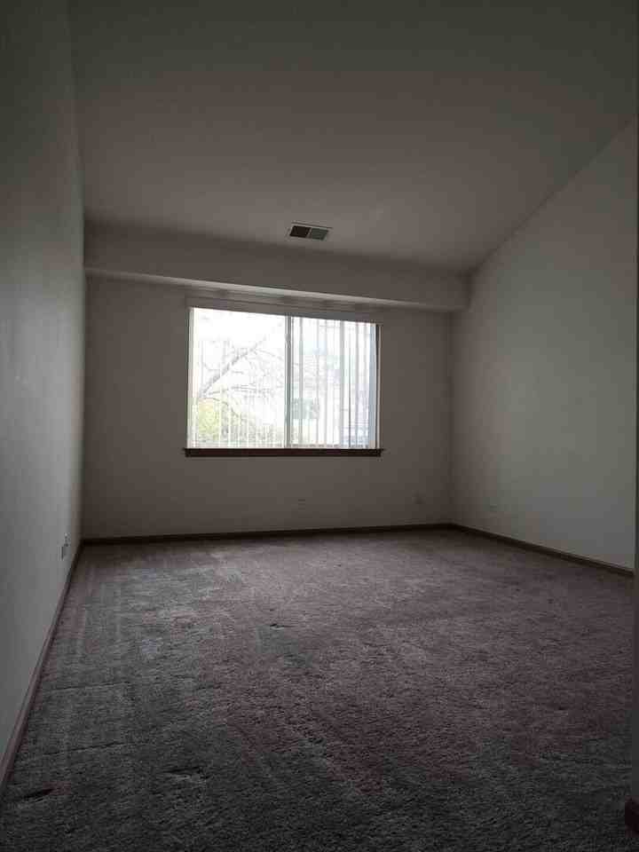 283 Camel Bend Ct - Photo 7 of 9