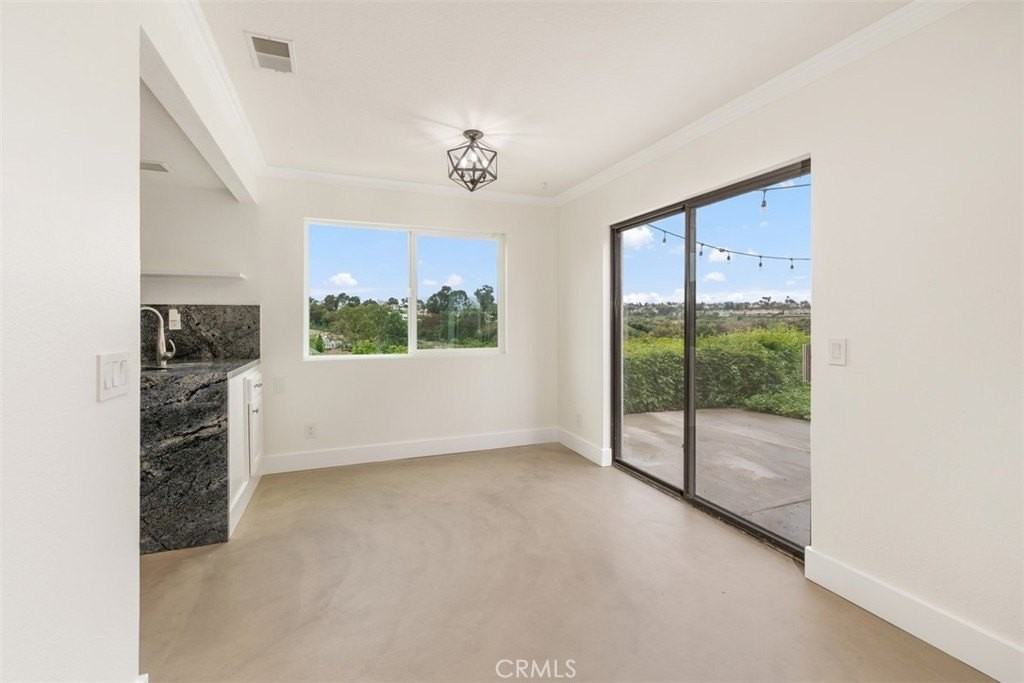 32306 Linda Vista Ln - Photo 7 of 38