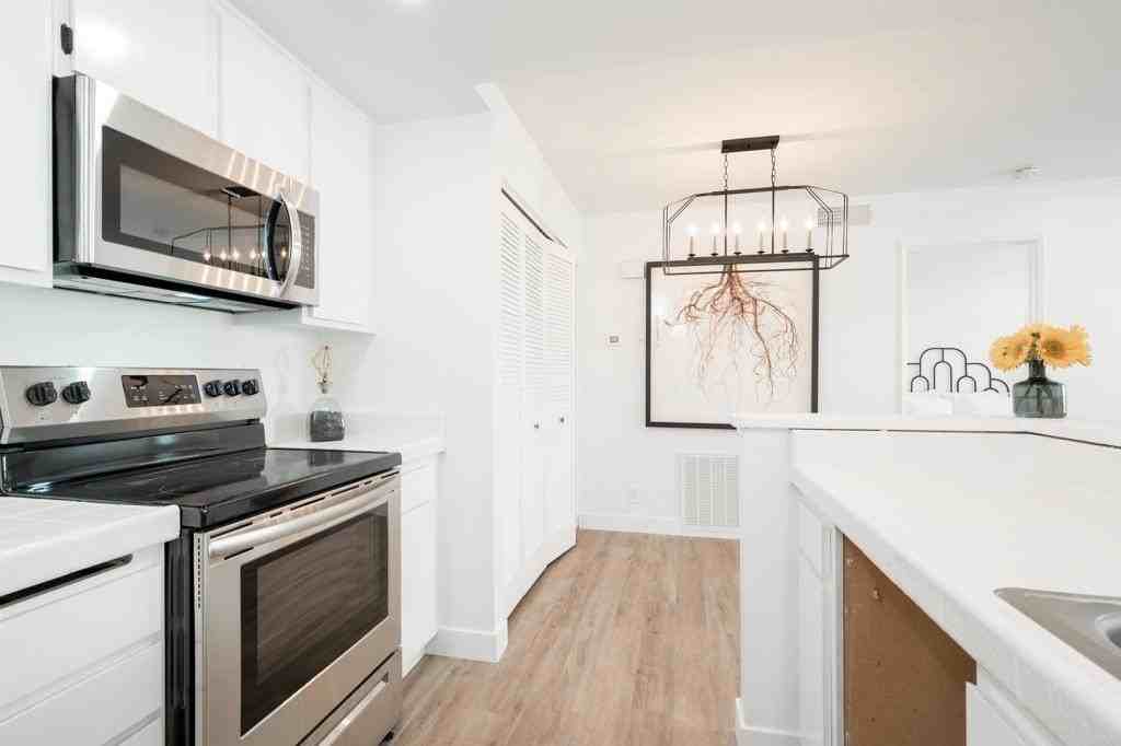 767 Eastshore Ter #220 - Photo 5 of 32