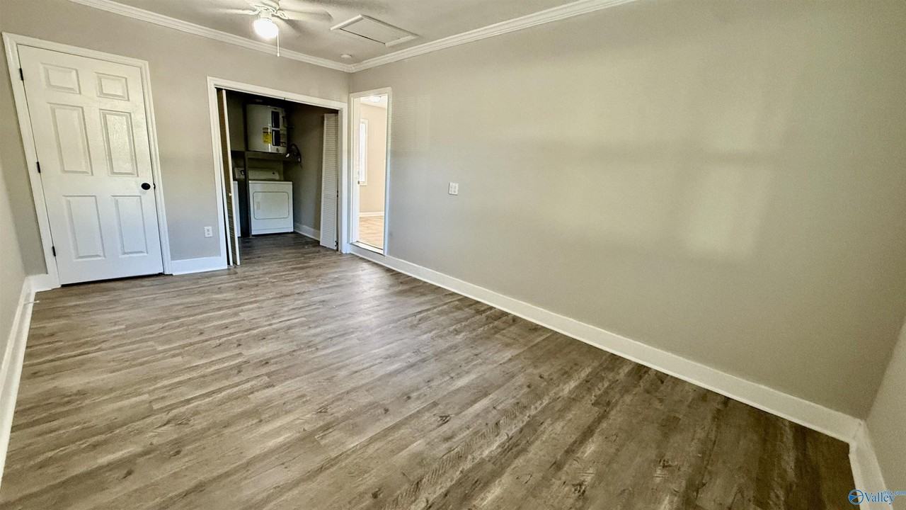 2432 Yorkshire Dr Sw - Photo 7 of 20