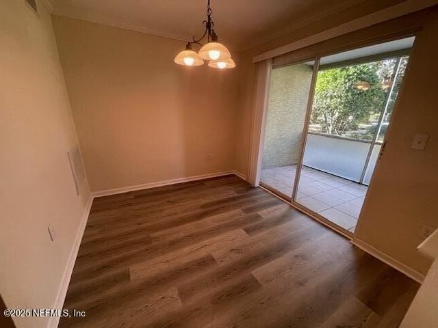 10075 Gate Pkwy N Apt 604 #604 - Photo 5 of 35